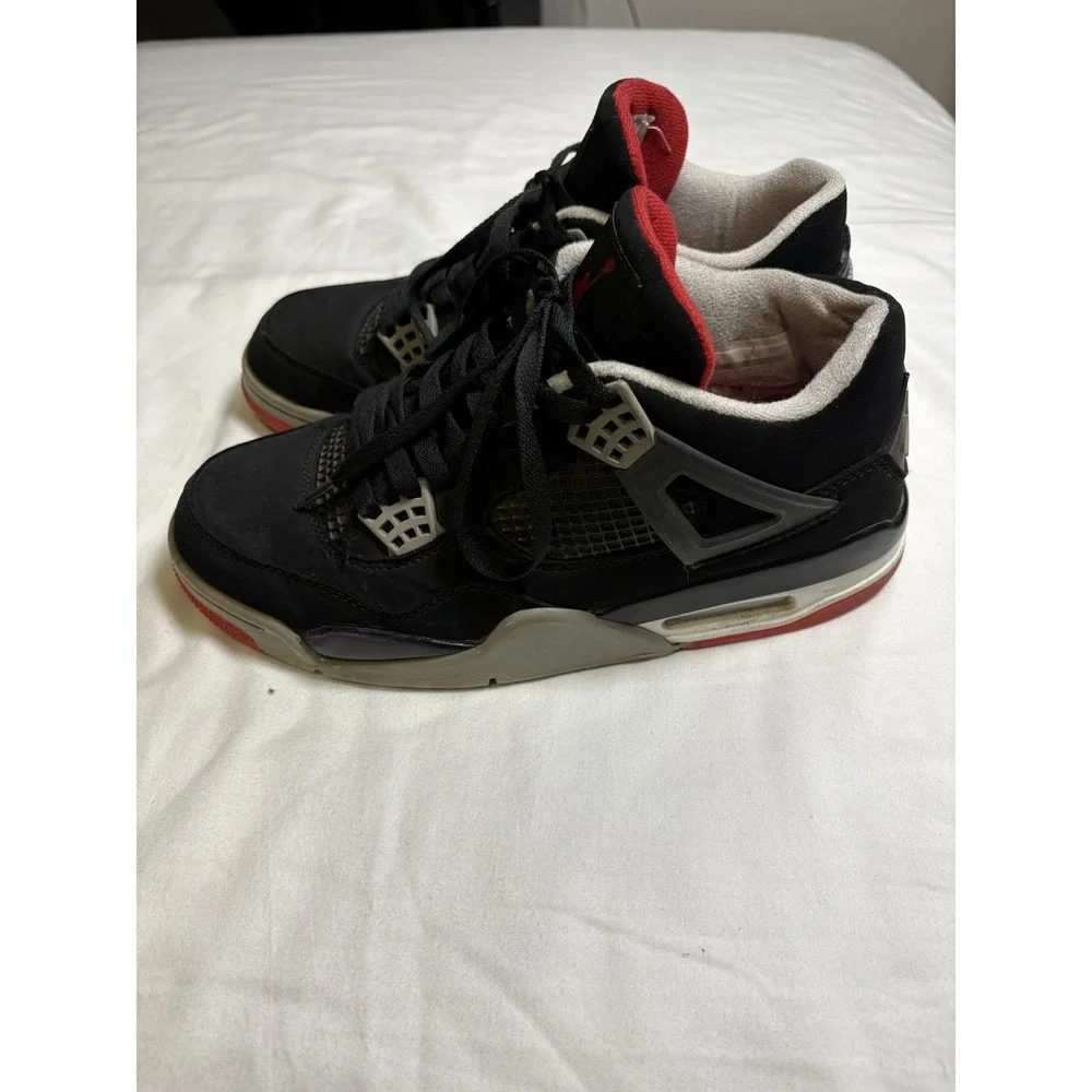 Nike product pair